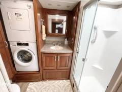 2018 Forest River Legacy 38C, $ 122,000