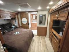 2018 Forest River Legacy 38C, $ 122,000
