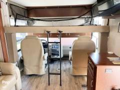 2018 Forest River Legacy 38C, $ 122,000
