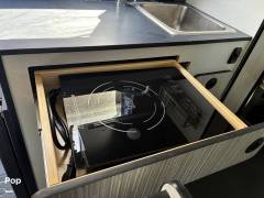 2023 Winnebago Revel 44E 4x4, $ 134,000