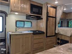 2020 Coachmen Leprechaun 220QB, $ 48,350