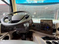 2023 Thor Motor Coach Miramar 34.7, $ 154,900