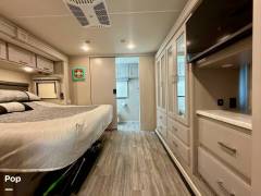 2023 Thor Motor Coach Miramar 34.7, $ 154,900