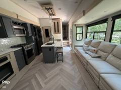 2024 Prime Time Sanibel 3952FBWB, $ 63,500