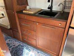 2014 Roadtrek Adventurous CS E-Trek, $ 86,000