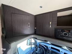 2018 Dynamax Isata 3 24FW, $ 76,800