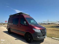 2022 Entegra Coach Launch 19Y, $ 110,700