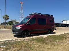 2022 Entegra Coach Launch 19Y, $ 110,700