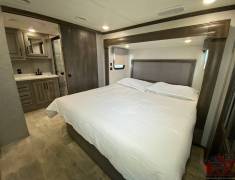 2020 Heartland Bighorn 3950FL, $ 44,500