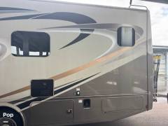 2018 Thor Motor Coach Windsport 35M, $ 62,000