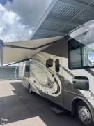 2018 Thor Motor Coach Windsport 35M, $ 62,000