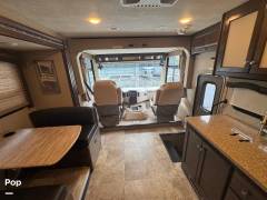 2018 Thor Motor Coach Windsport 35M, $ 62,000