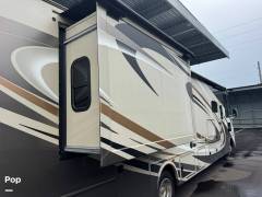2018 Thor Motor Coach Windsport 35M, $ 62,000