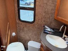 2011 Tiffin Allegro Breeze 28BR, $ 60,600