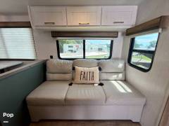 2024 Heartland Eddie Bauer 34BHS, $ 35,000