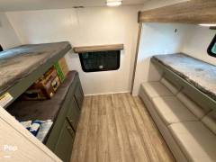 2024 Heartland Eddie Bauer 34BHS, $ 35,000