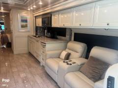 2021 Tiffin Phaeton 40IH, $ 260,000