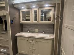 2021 Tiffin Phaeton 40IH, $ 260,000