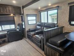 2019 Highland Ridge Mesa Ridge 2710RL, $ 16,900