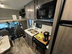 2024 Winnebago Minnie Winnie 22M, $ 90,000