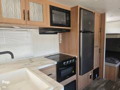 2022 Prime Time Avenger LE 26DBS, $ 18,900
