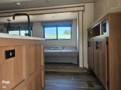 2022 Prime Time Avenger LE 26DBS, $ 18,900