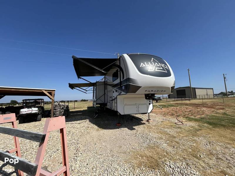 2024 Alliance RV Paradigm 395DS, $ 106,000