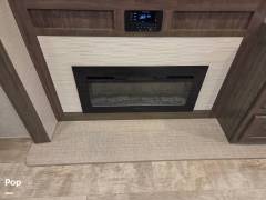 2022 Rockwood Signature 8291RK, $ 39,900