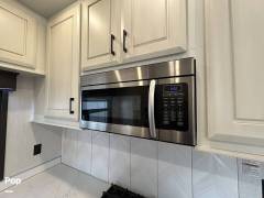 2022 DRV Elite Suites 41RKSB4, $ 128,500