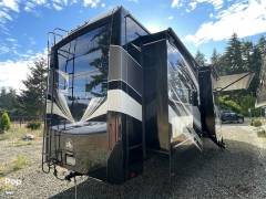 2021 CrossRoads Redwood 4001LK, $ 87,800