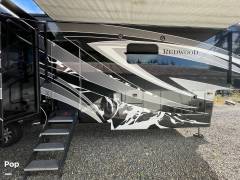 2021 CrossRoads Redwood 4001LK, $ 87,800