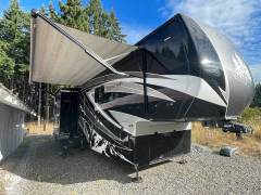 2021 CrossRoads Redwood 4001LK, $ 87,800