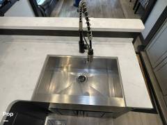2021 CrossRoads Redwood 4001LK, $ 87,800