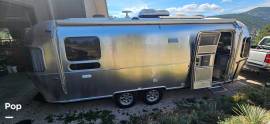 2022 Airstream Flying Cloud 25RB, $ 74,000