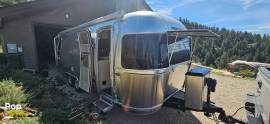 2022 Airstream Flying Cloud 25RB, $ 74,000