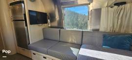 2022 Airstream Flying Cloud 25RB, $ 74,000