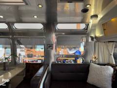 2016 Airstream International 30 Signature, $ 66,880
