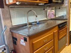 2008 Gulf Stream Crescendo 324 FRED, $ 50,000