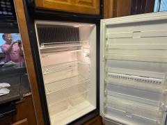 2008 Gulf Stream Crescendo 324 FRED, $ 50,000