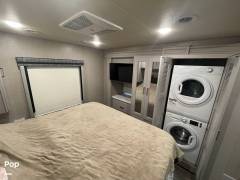2023 Thor Motor Coach Miramar 34.6, $ 156,000