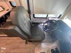2023 Thor Motor Coach Miramar 34.6, $ 156,000