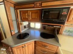 2011 Tiffin Allegro Breeze 28BR, $ 71,700