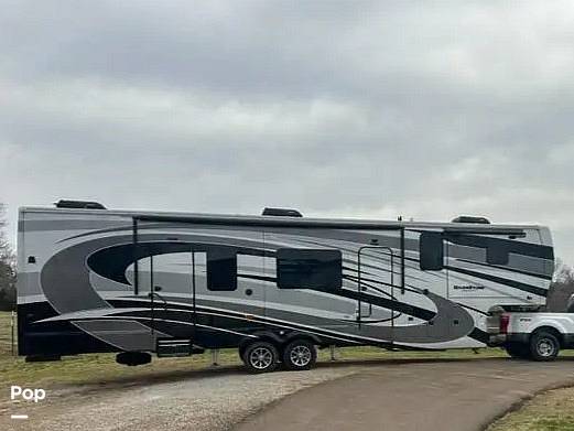 2020 Forest River Riverstone Legacy 39FK, $ 80,000