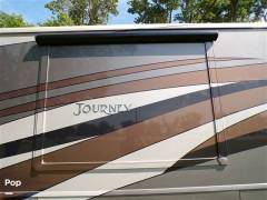 2016 Winnebago Journey 42E, $ 185,000