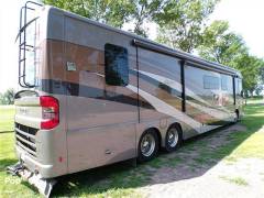 2016 Winnebago Journey 42E, $ 185,000