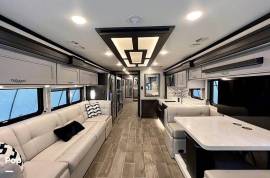 2023 Thor Motor Coach Tuscany 45BX, $ 389,000