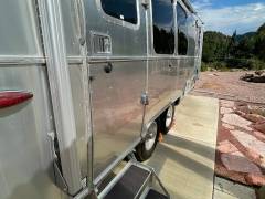 2021 Airstream Globetrotter 23FB Twin, $ 79,500