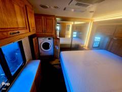 2005 Monaco Knight 38PST, $ 44,900