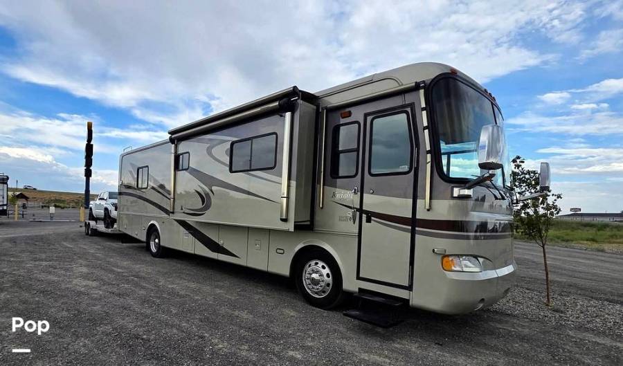 2005 Monaco Knight 38PST, $ 44,900