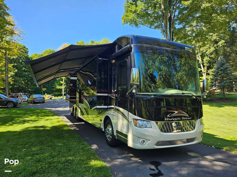 2015 Newmar Dutch Star 4018, $ 185,000